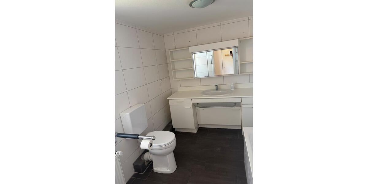 Einfamilienhaus Enger - 9 Zimmer, 200 m&sup2;, 370.000&euro; | Angebot:26396586