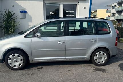 VW Touran 177.700 km 4.749 € Gütersloh 33330