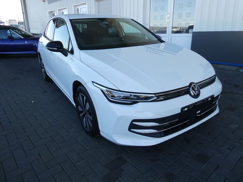 VW Golf 24.690 km 26.900 € Paderborn 33106
