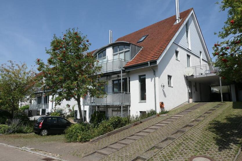 Großzügige, lichtdurchflutete Doppelhaushälfte in bester Lage