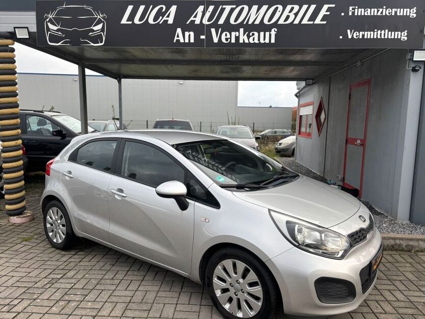 Kia Rio 149.210 km 5.790 € Enger 32130