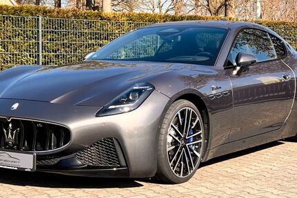 Maserati Granturismo 9.450 km 139.900 € Harsewinkel 33428