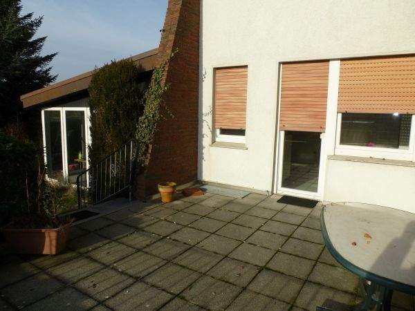 Ideal für Handwerker! Zweifamilienhaus mit großem Garten sucht nette Käufer! 7 zimmer