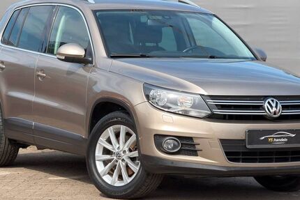 VW Tiguan 102.000 km 9.499 &euro; Versmold 33775