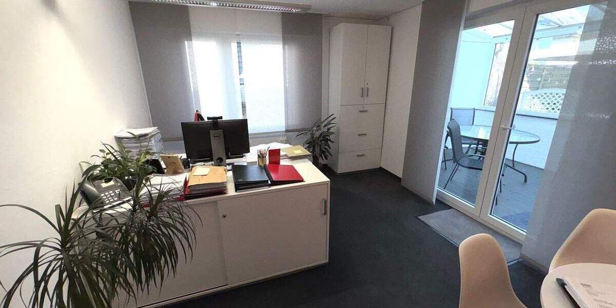 Gewerbeobjekt Gütersloh Innenstadt - 7 Zimmer, 529.000&euro; | Angebot:26450956