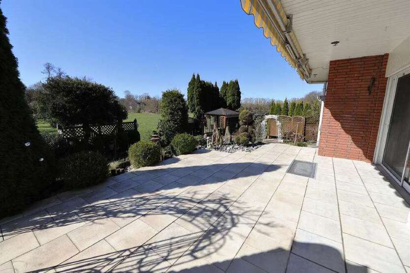 Haus zum Kaufen in Lage 349.000 € 141.09 m²