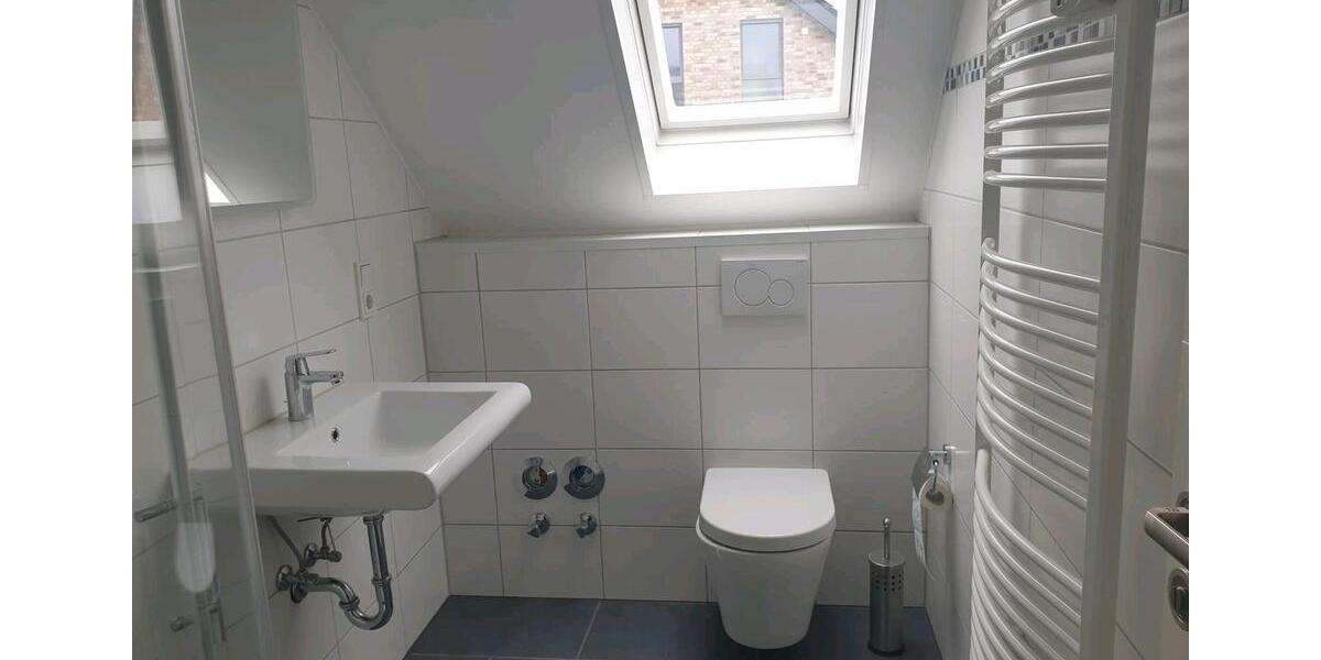 Dachgeschoßwohnung Bielefeld Jöllenbeck - 3 Zimmer, 60 m&sup2;, 630&euro; | Angebot:25612859