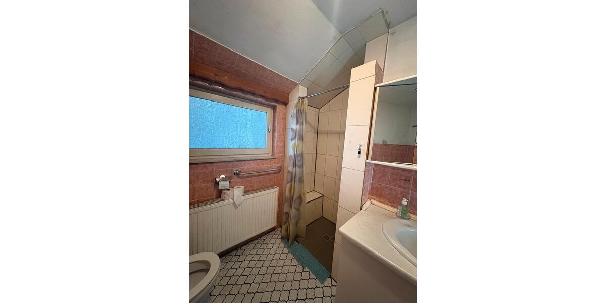 Einfamilienhaus Bünde - 7 Zimmer, 150 m&sup2;, 275.000&euro; | Angebot:27003178