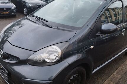Toyota Aygo (X) 155.000 km 2.990 &euro; Bielefeld 33609