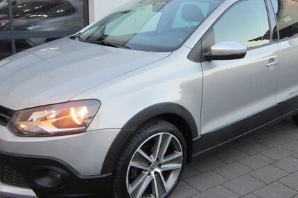 VW Polo 99.800 km 7.450 € Paderborn 33102