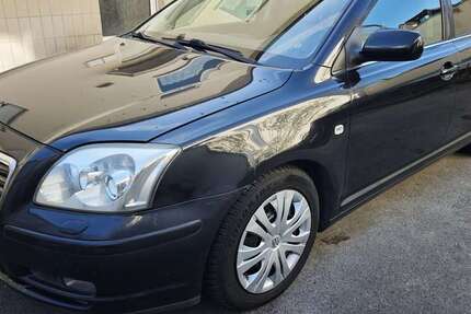 Toyota Avensis 177.995 km 2.600 &euro; Bielefeld 33602