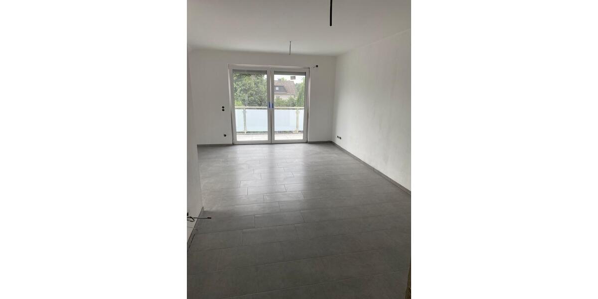 Dachgeschoßwohnung Hövelhof - 3 Zimmer, 70 m&sup2;, 956&euro; | Angebot:25353932