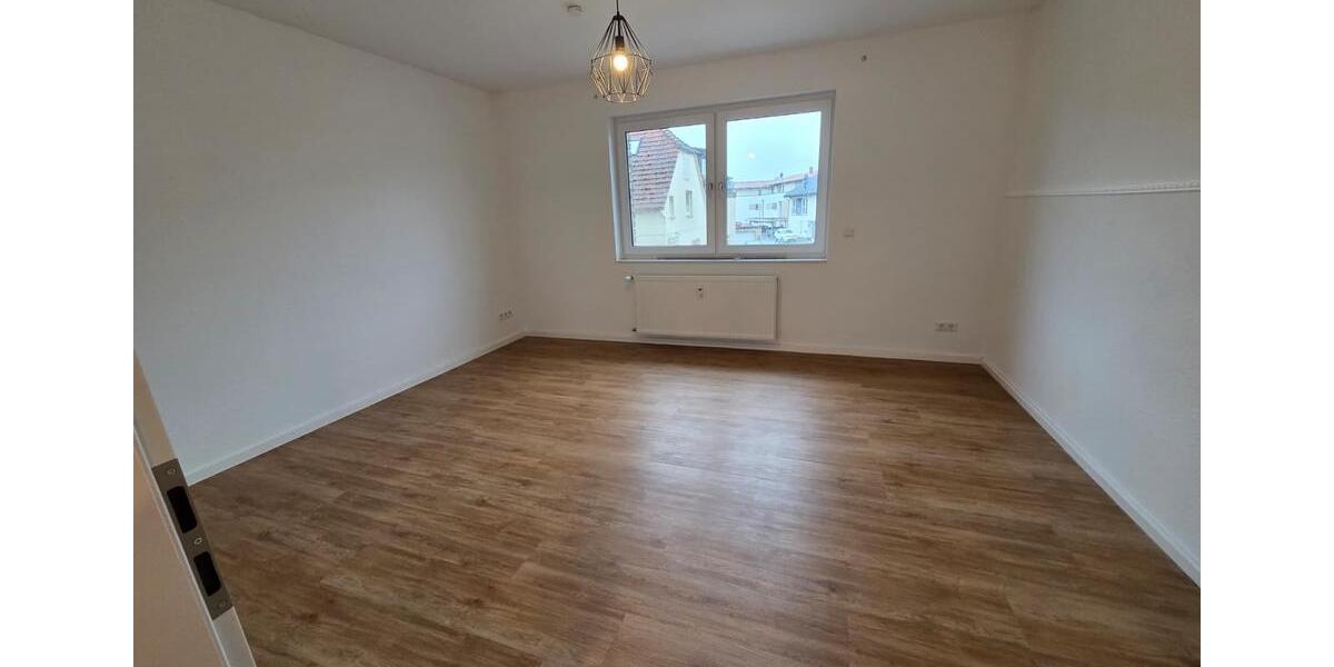 Maisonettenwohnung Leopoldshöhe - 5 Zimmer, 180 m&sup2;, 1.500&euro; | Angebot:25858711