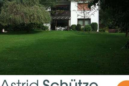 Haus zum Kaufen in Bielefeld 950.000 € 246 m² 8 zimmer