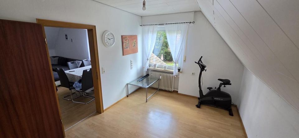 Dachgeschoßwohnung Gütersloh Kattenstroth - 4 Zimmer, 90 m&sup2;, 855&euro; | Angebot:26237071