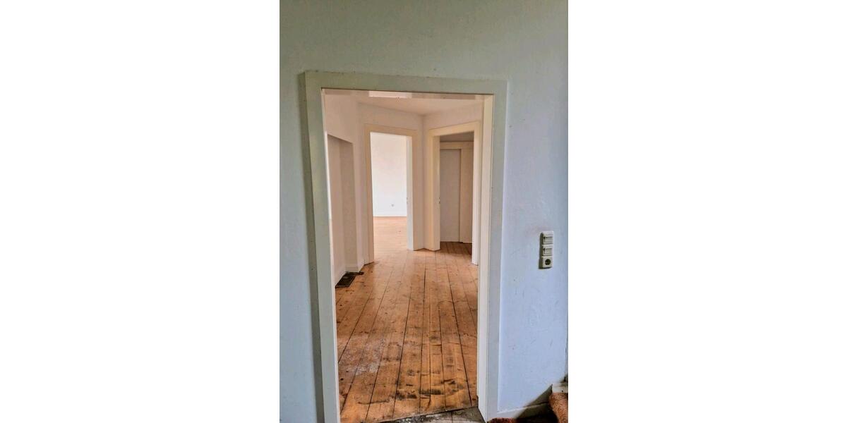 Hochparterre Detmold Hiddesen - 3 Zimmer, 96 m&sup2;, 730&euro; | Angebot:25545135