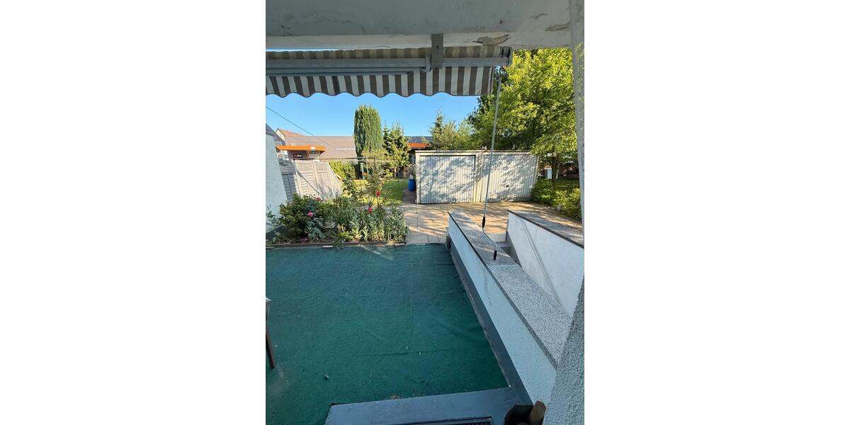 Charmante Doppelhaushaushälfte in Top Lage 5 zimmer