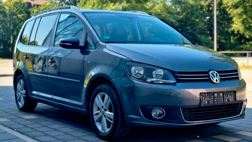 VW Touran 186.000 km 6.290 &euro; Bielefeld 33649