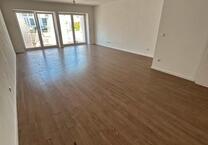 Nähe Dreiecksplatz - Wohnung mit großem Balkon