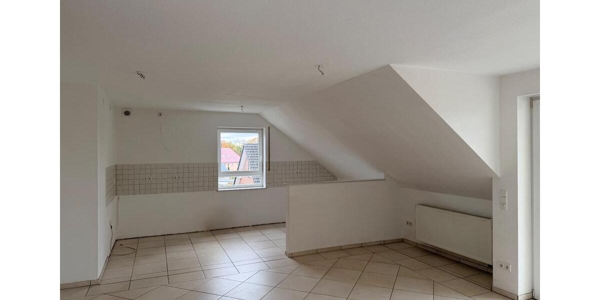Dachgeschoßwohnung Schloß Holte-Stukenbrock Stukenbrock - 3 Zimmer, 82 m&sup2;, 255.000&euro; | Angebot:23190968