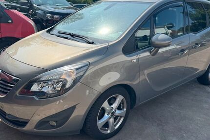 Opel Meriva 190.000 km 2.950 € Detmold 32758