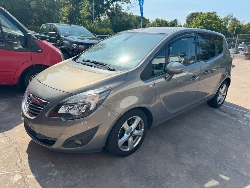 Opel Meriva 190.000 km 2.950 € Detmold 32758
