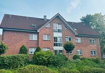 Schöne 3 Zimmer Wohnung mit Küche und Balkon in zentraler Lage