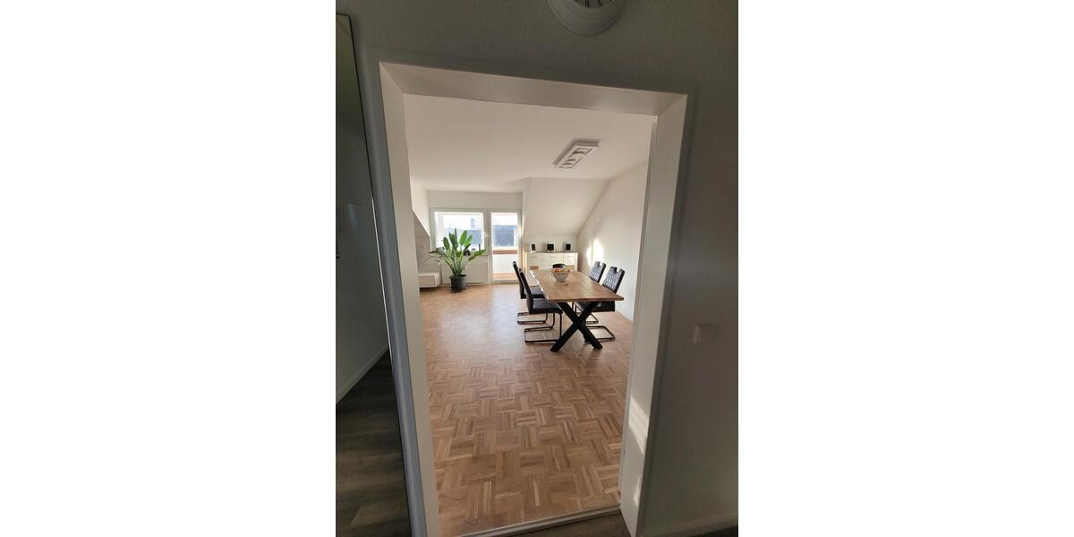 Dachgeschoßwohnung Bad Salzuflen - 2.5 Zimmer, 58 m&sup2;, 695&euro; | Angebot:25795074