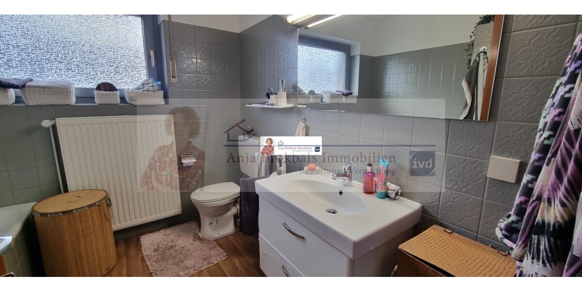 33330 Gütersloh: Großes Haus für 1-2 FamilienGenerationen - provisionsfrei für Käufer - Zweifamilienhaus Gütersloh | Angebot:18157426