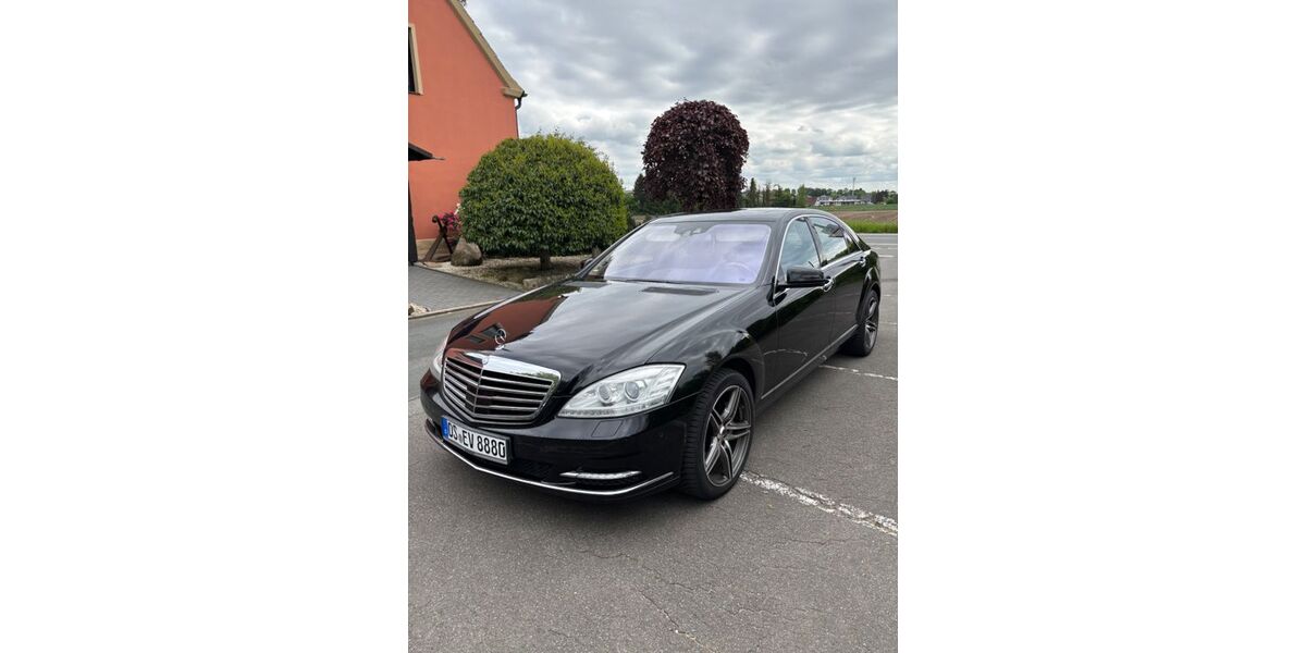 Mercedes-Benz S 500 250.000 km 12.900 &euro; Dissen am Teutoburger Wald 49202