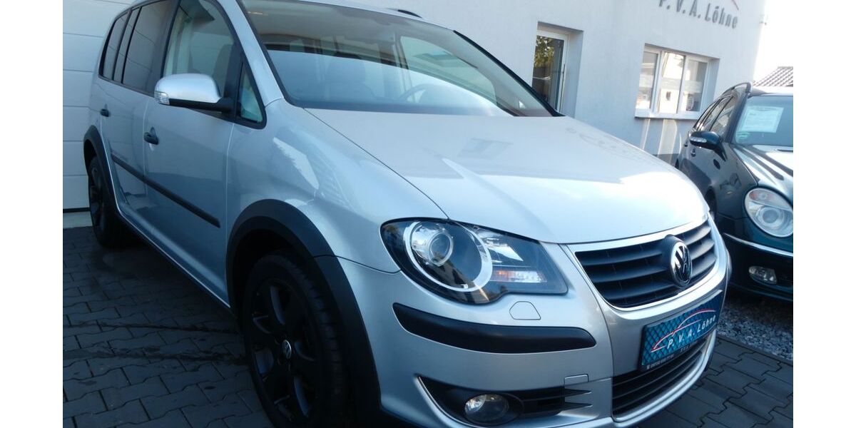 VW Touran 159.200 km 8.950 &euro; Löhne 32584