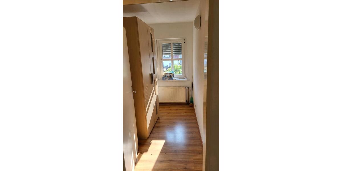 Etagenwohnung Gütersloh Isselhorst - 5 Zimmer, 95 m&sup2;, 1.400&euro; | Angebot:25642606