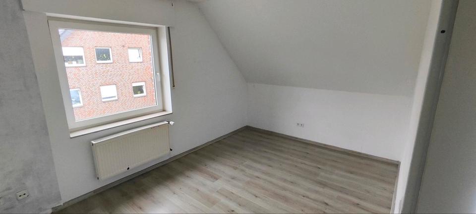 Dachgeschoßwohnung Herford Falkendiek - 4 Zimmer, 71 m&sup2;, 735&euro; | Angebot:26375183