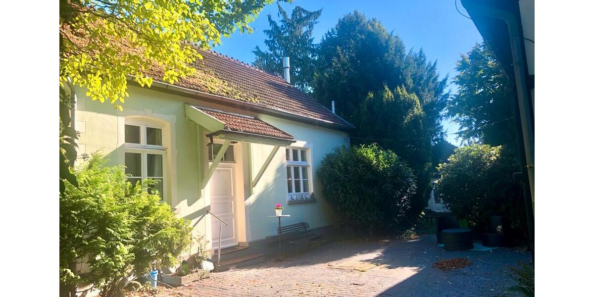 Einfamilienhaus Halle - 2 Zimmer, 90 m&sup2;, 850&euro; | Angebot:25297580