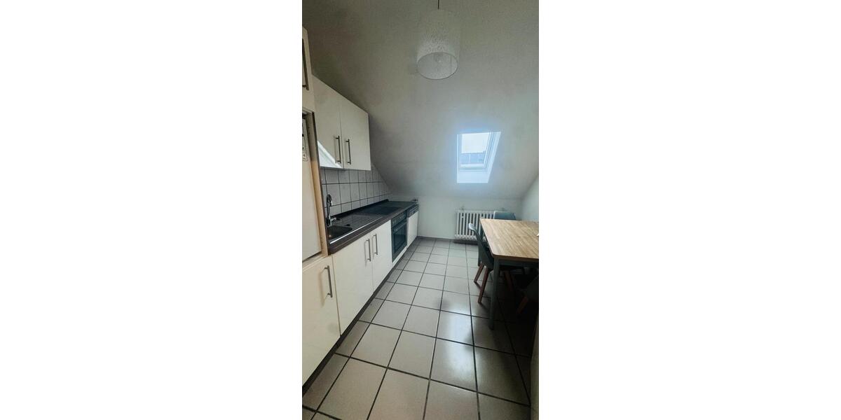 Dachgeschoßwohnung Hiddenhausen - 2 Zimmer, 50 m&sup2;, 550&euro; | Angebot:25361876