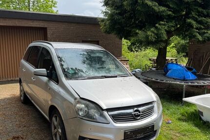 Opel Zafira 165.000 km 750 &euro; Enger 32130