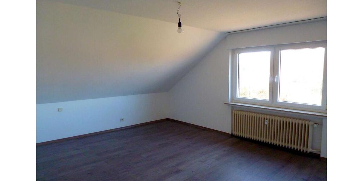 Etagenwohnung Bad Oeynhausen Rehme - 4 Zimmer, 120 m&sup2;, 650&euro; | Angebot:25363991