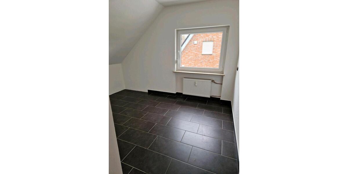 Dachgeschoßwohnung Herzebrock-Clarholz Clarholz - 3 Zimmer, 74 m&sup2;, 600&euro; | Angebot:25580221
