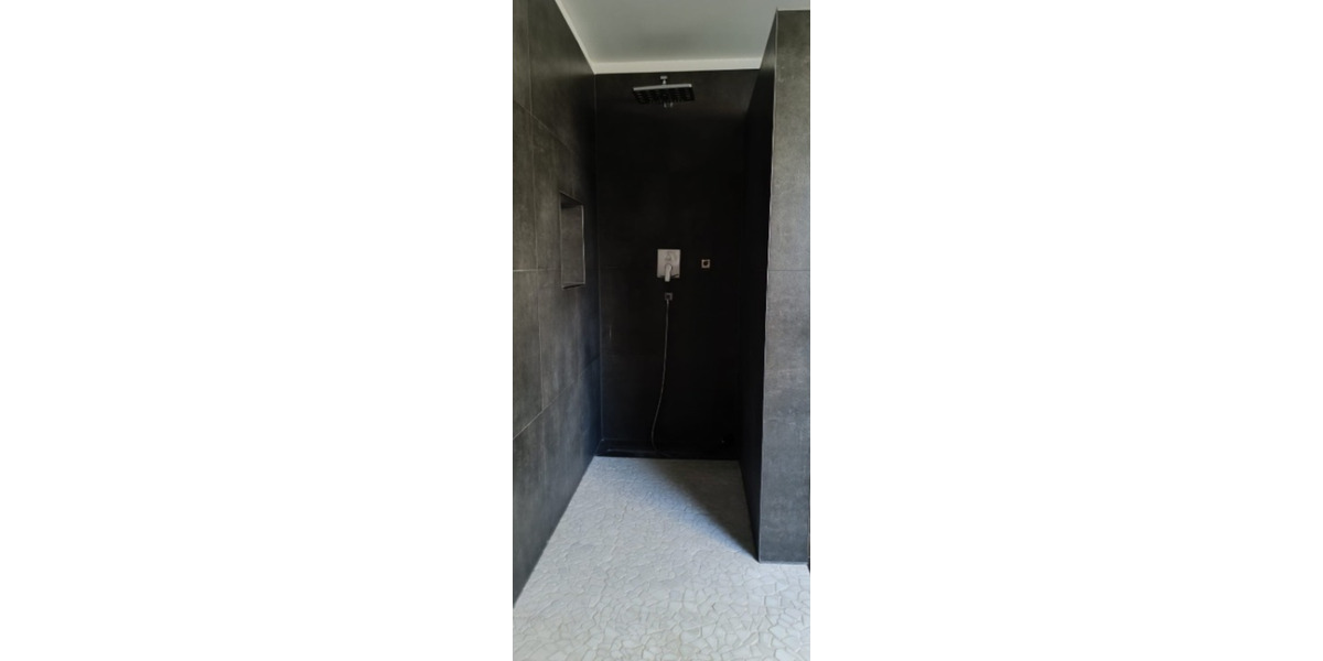 Maisonette-Wohnung mit separatem Eingang & Parkplatz in Bielefeld 3 zimmer