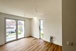 Neubau-Wohnung mit 2 ZKB und Balkon in der Südstadt