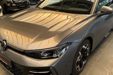 VW Passat Variant 6.300 km 39.999 € Versmold 33775