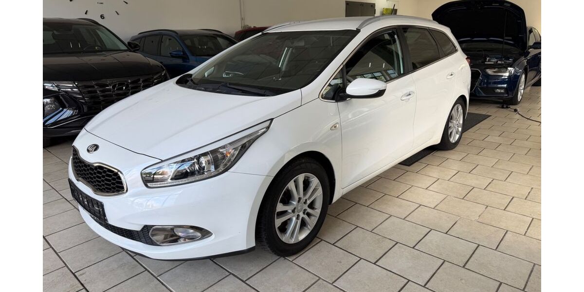 Kia ceed / Ceed 195.000 km 5.999 &euro; Detmold 32756