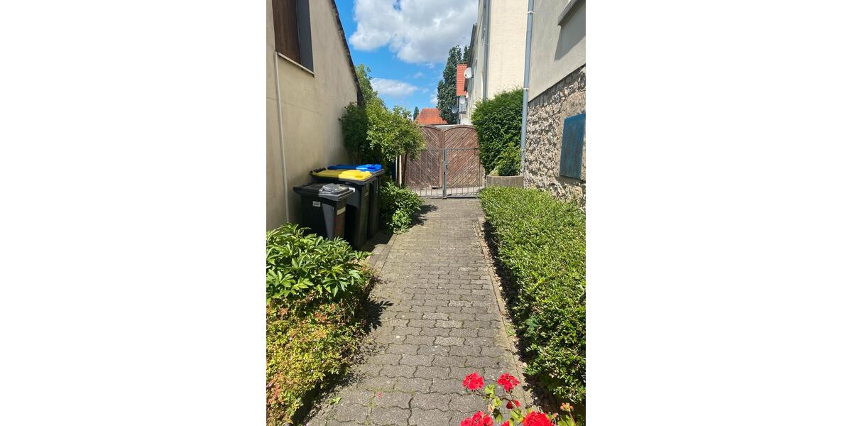 Reihenhaus Detmold - 8 Zimmer, 420.000&euro; | Angebot:23167919