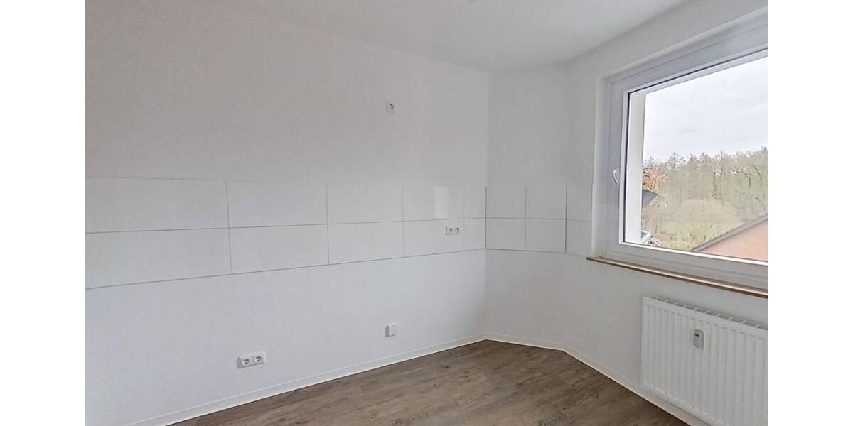 Perfekt für Singles: Große 1,5-Zimmer-Wohnung mit BALKON und BADEWANNE 1 zimmer