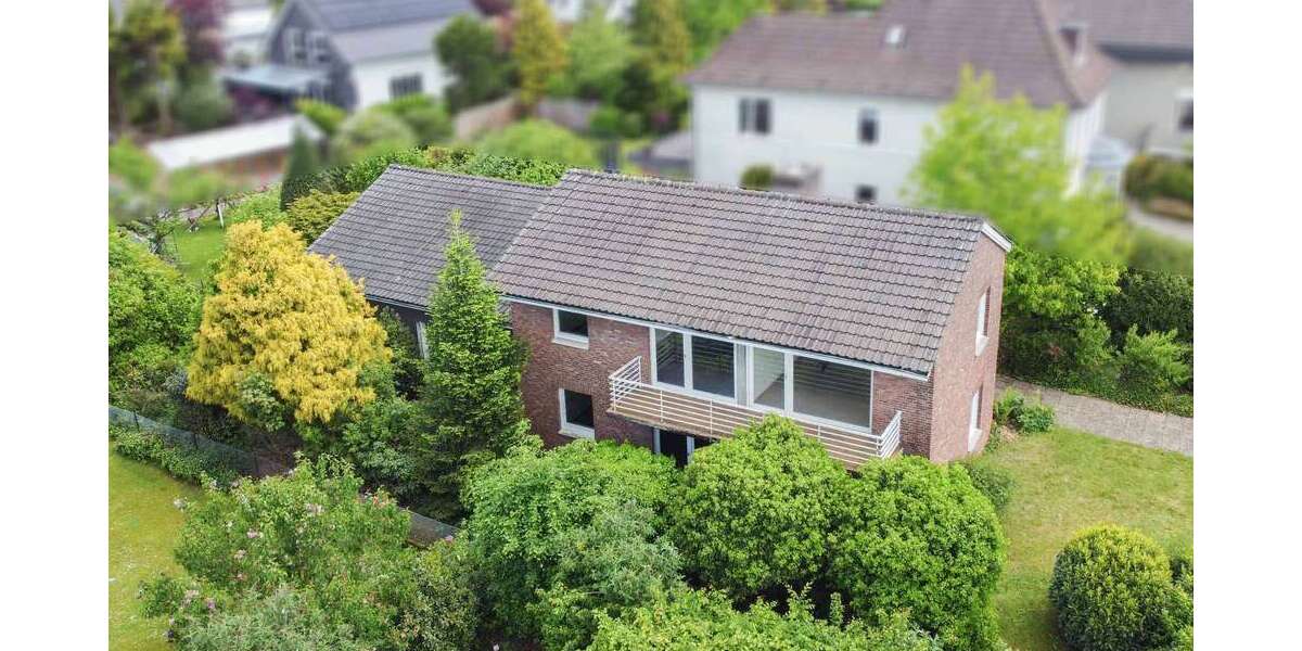 Einfamilienhaus Bielefeld Brackwede - 9 Zimmer, 242 m&sup2;, 449.000&euro; | Angebot:27158550