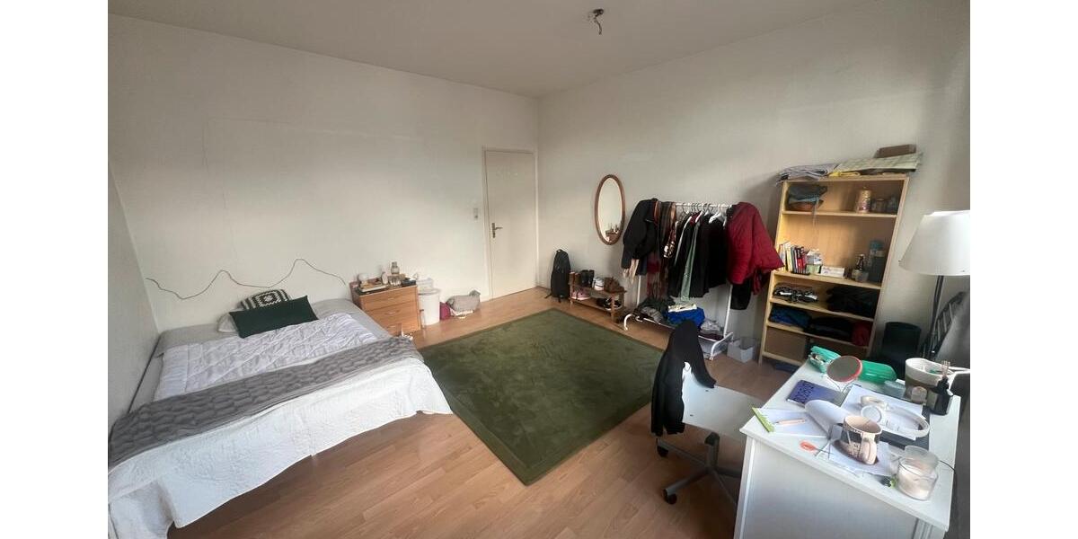 Etagenwohnung Detmold - 1 Zimmer, 2 m&sup2;, 375&euro; | Angebot:26647408