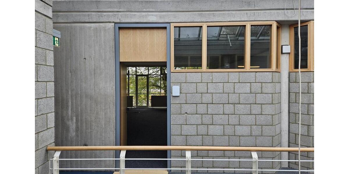 GILDE-Zentrum Detmold: Attraktives 47 m²-Büro mit Top-Lage nahe dem Haupteingang zimmer