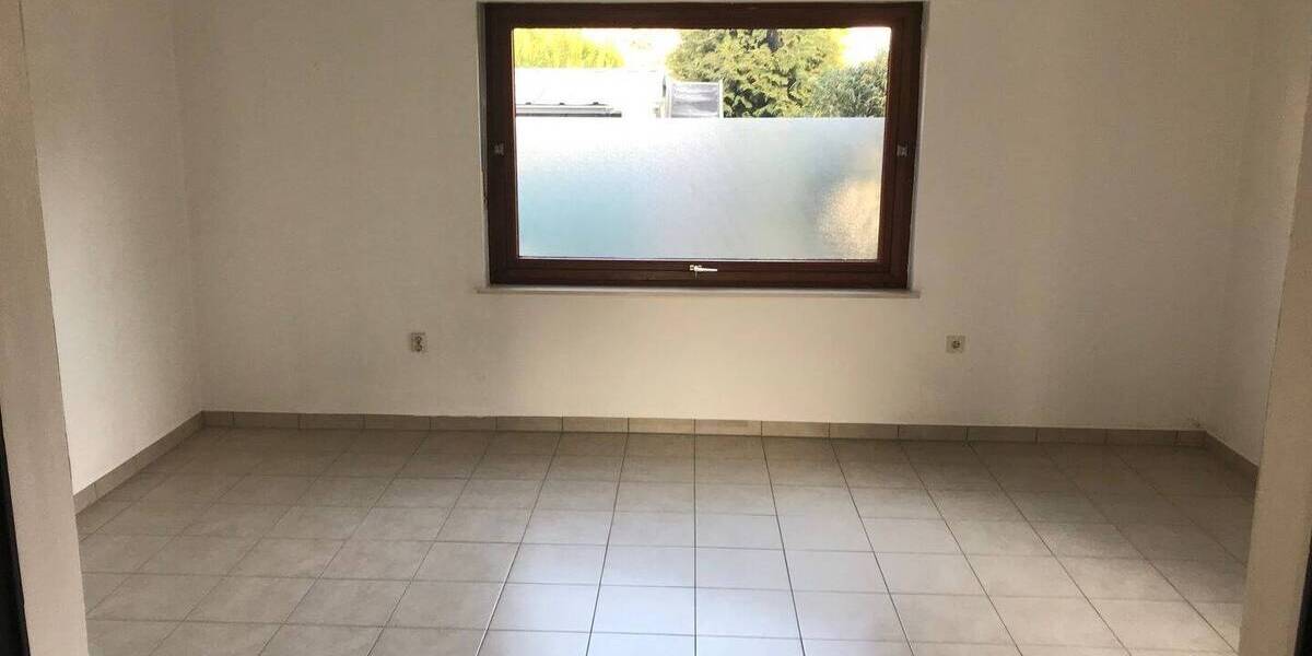 Gewerbeobjekt Bünde Ennigloh - 2 Zimmer, 35 m&sup2;, 300&euro; | Angebot:25801193