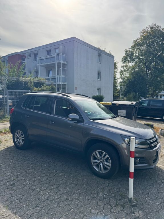 VW Tiguan 236.444 km 6.000 € Bielefeld 33611