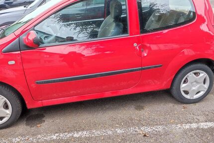 Renault Twingo 109.600 km 2.000 &euro; Bielefeld 33729